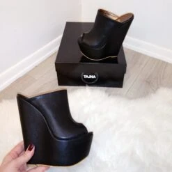 Black Peep Toe 16 Cm High Heel Wedge Mules
