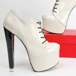 Nude Cream Gloss Oxford Thick Heels
