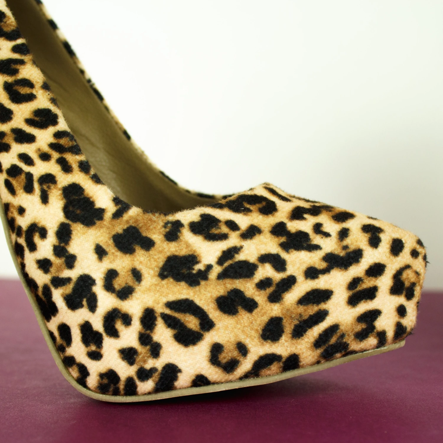 Pointy Toe Metallic Heel Stiletto Leopard 2 Pointy Toe Metallic Heel Stiletto Leopard - Image 2