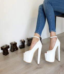 White Croco 19 Cm High Heel Shoes -Tajna Shoes tajna 20cm 19 cm high heel platform shoes pole dance women shoe stylish 92